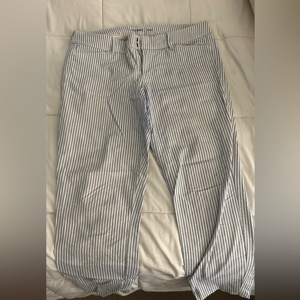 Old Navy Pixie Pant